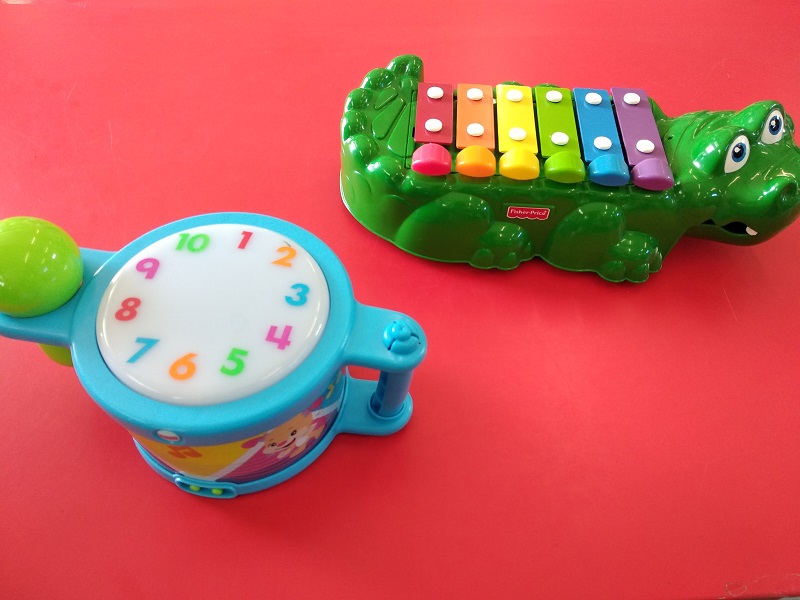 Fisher Price Laugh Learn Tap Teach Drum Croc Xylophone